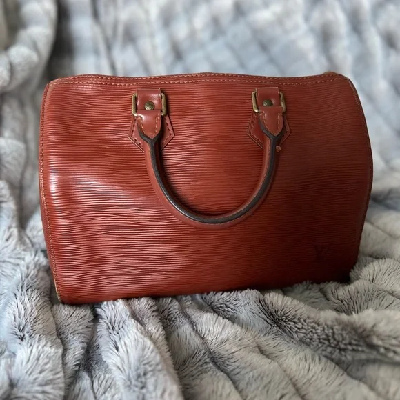 Louis Vuitton Speedy Duffle 30 Brown Epi Leather - Picture 2 of 10